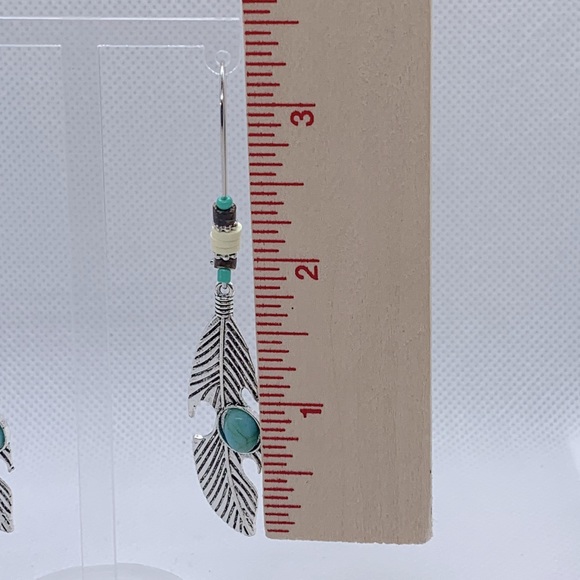 🖤Pick Any 3 for $12🖤 Vintage Turquoise Earrings - Picture 2 of 3